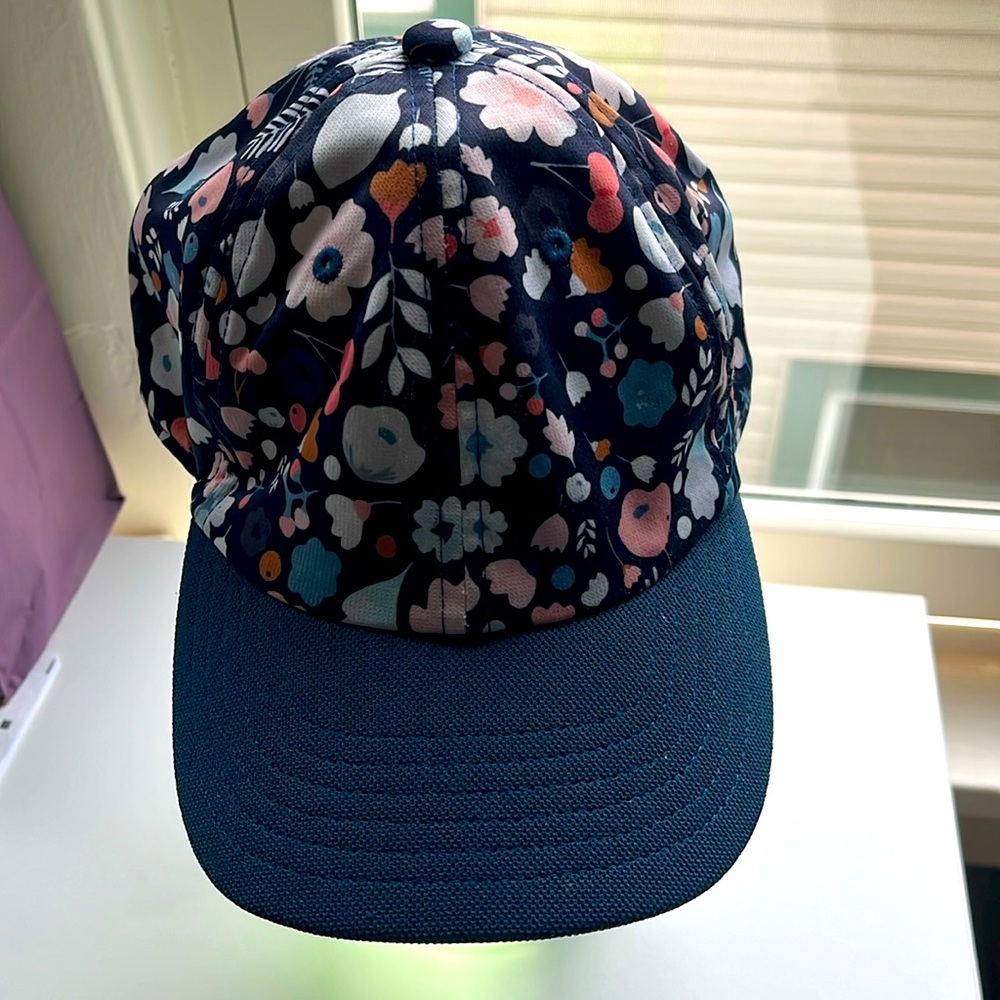 Storied Hats baseball hat flowers size small